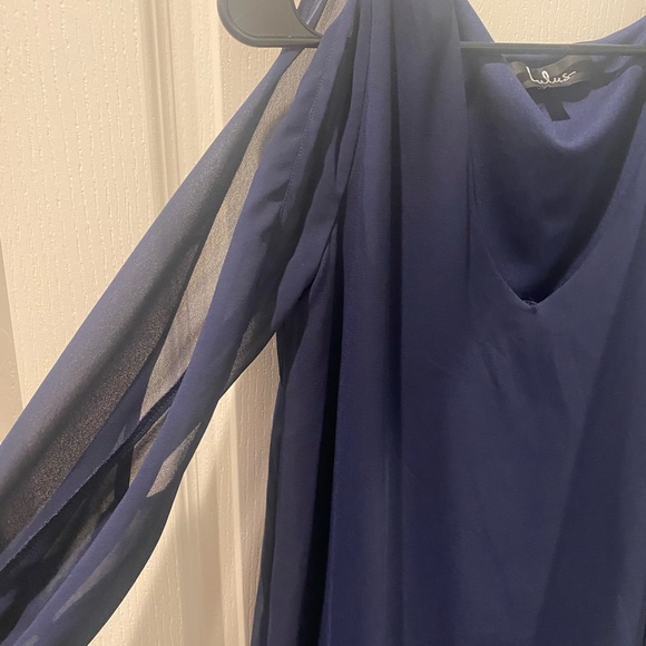 Lulus navy dress with semi sheer cut out sleeves M - Picture 2 of 3